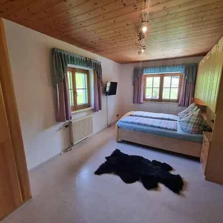 Vordergrub Und Im Nebenhaus Vordergrub *